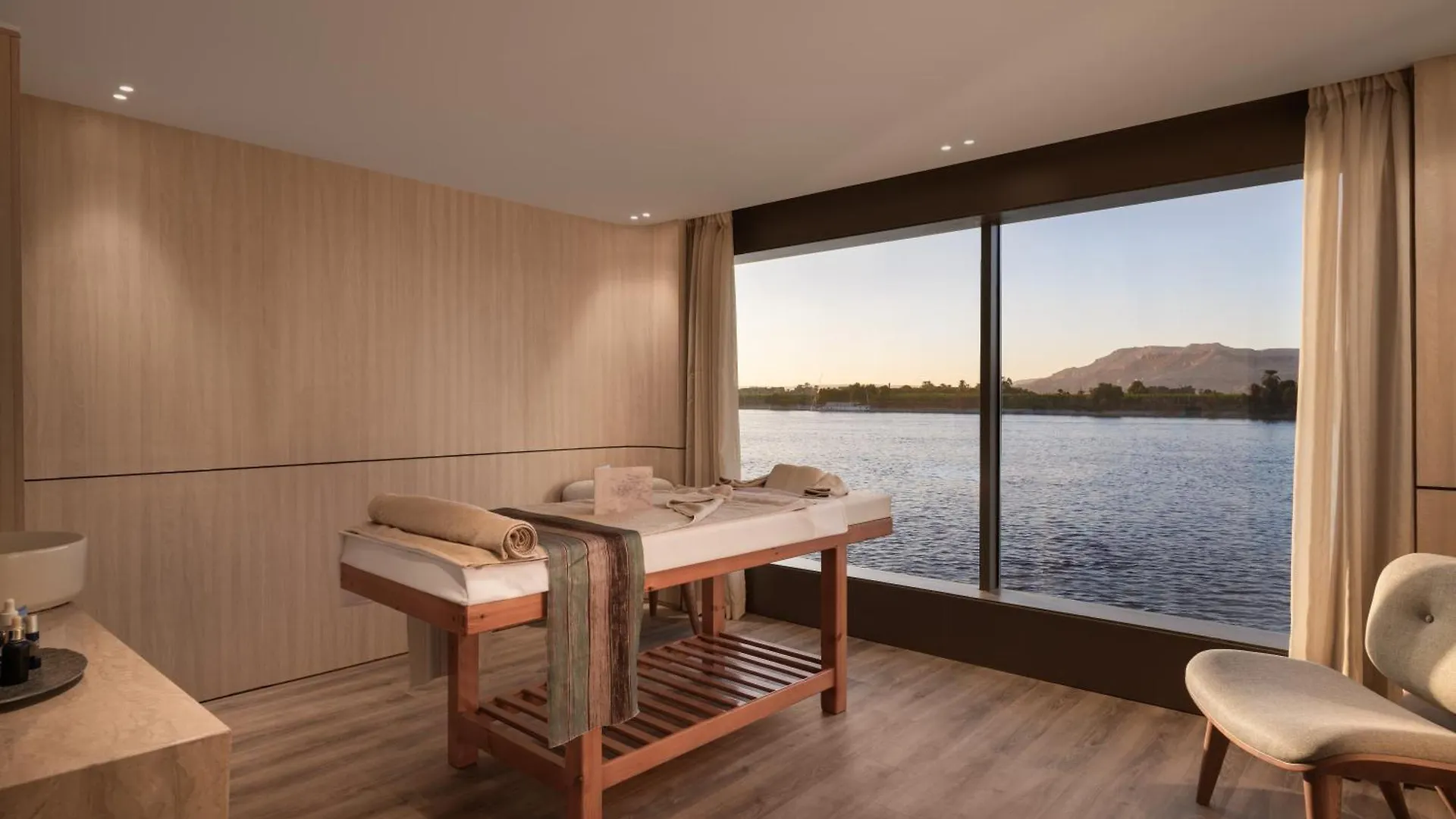 Aqua The Dahabeya - Mondays From Luxor - Available For Private Bookings 5*,  Egyiptom